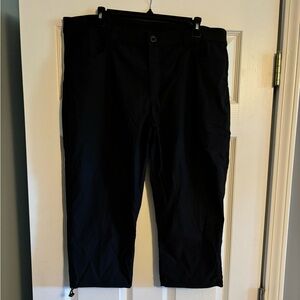 Eddie Bauer Black Capri Pants
